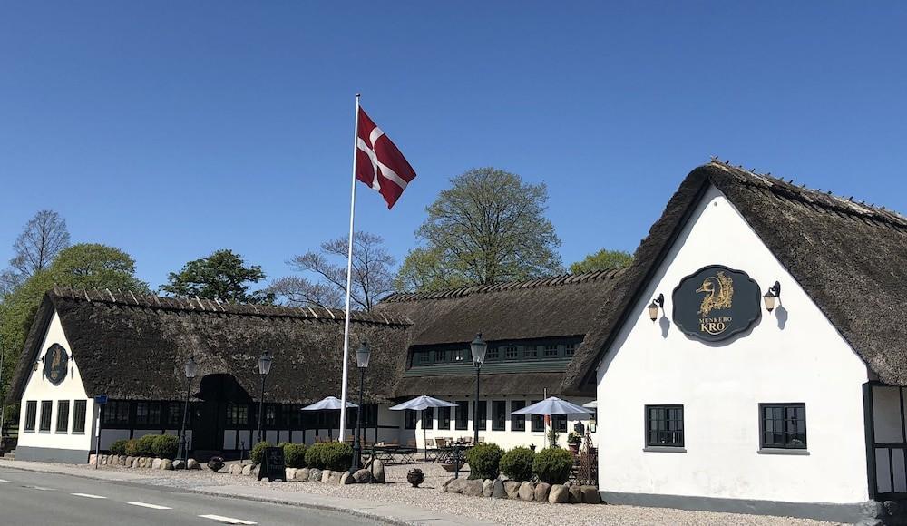 Munkebo Kro & Hotel Buitenkant foto